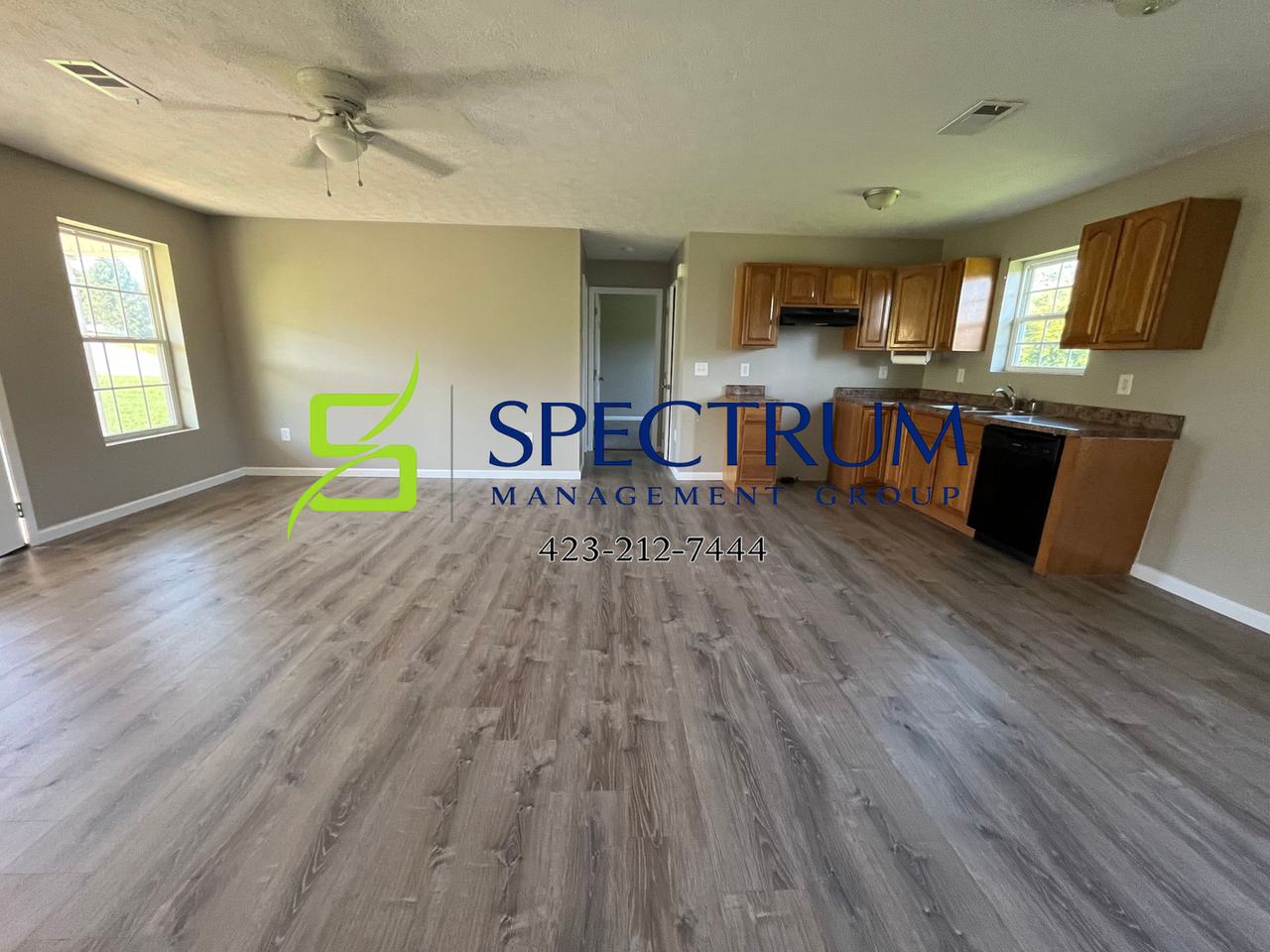 680 Privet Dr - Photo 3 of 11