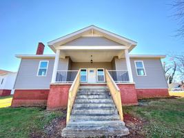 featured image of 18 Sirrine St