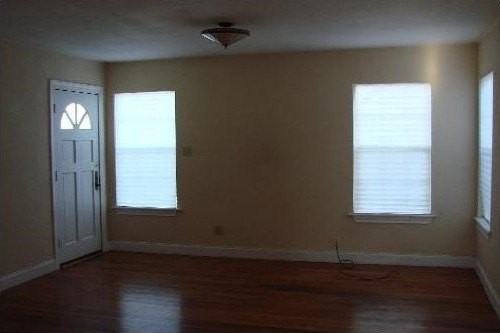 621 Everhart Rd - Photo 2 of 8