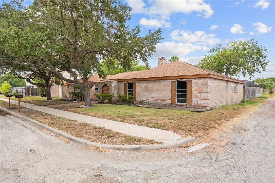 5009 Wingfoot Ln #B - Photo 3 of 25