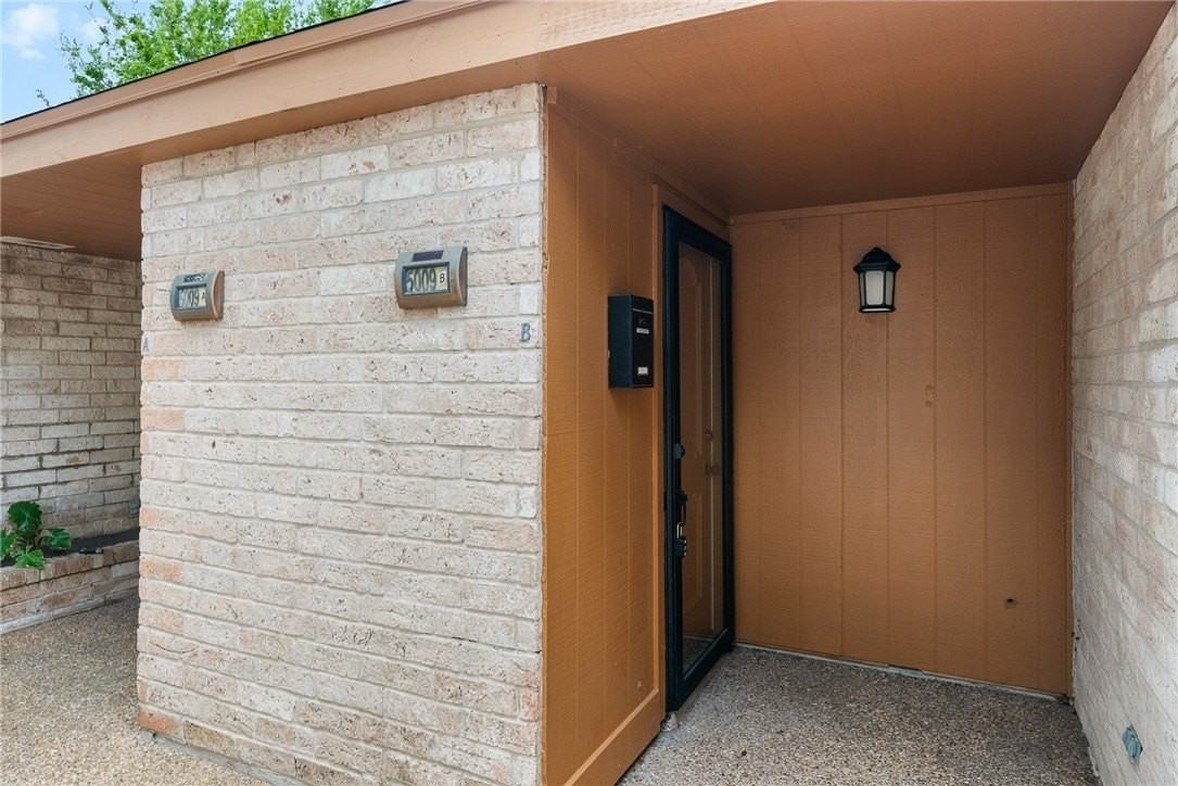 5009 Wingfoot Ln #B - Photo 4 of 25