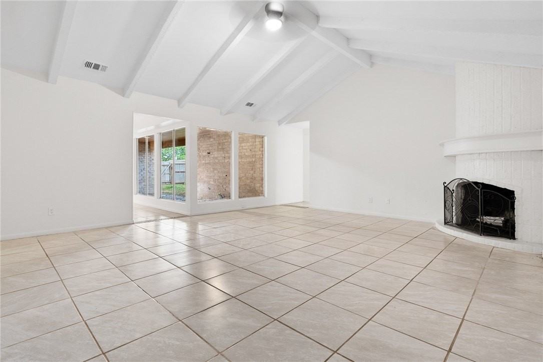 5009 Wingfoot Ln #B - Photo 5 of 25