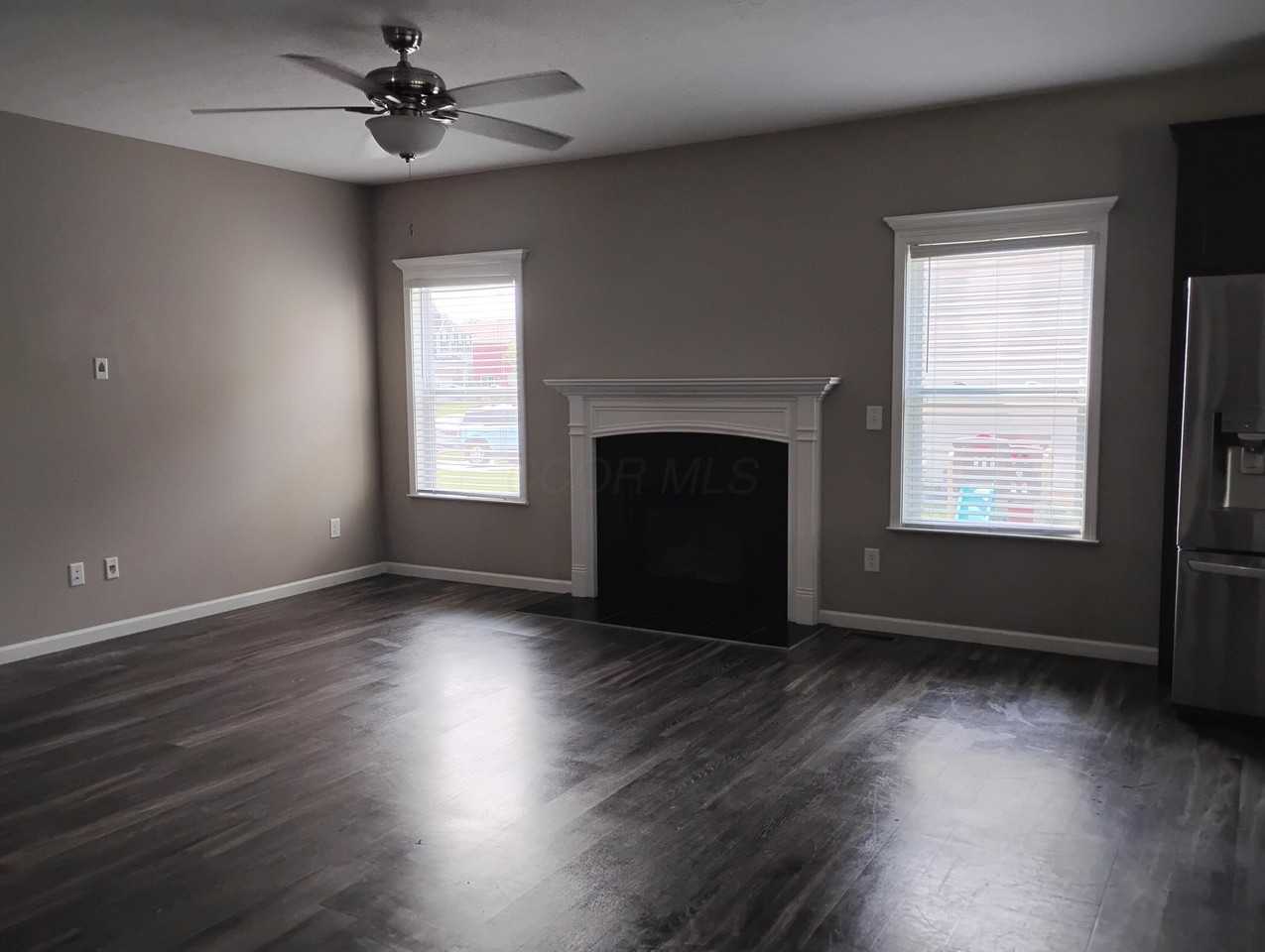 1453 Hoovler Way - Photo 4 of 17