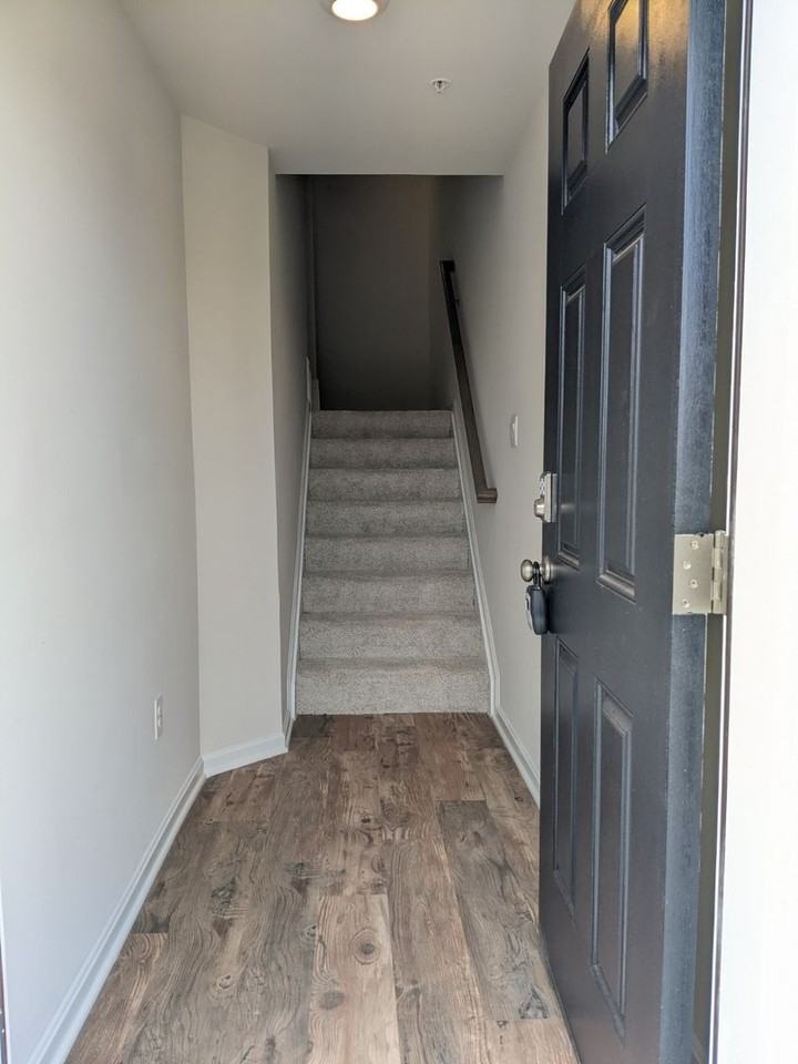 2005 Pomona Way - Photo 2 of 50