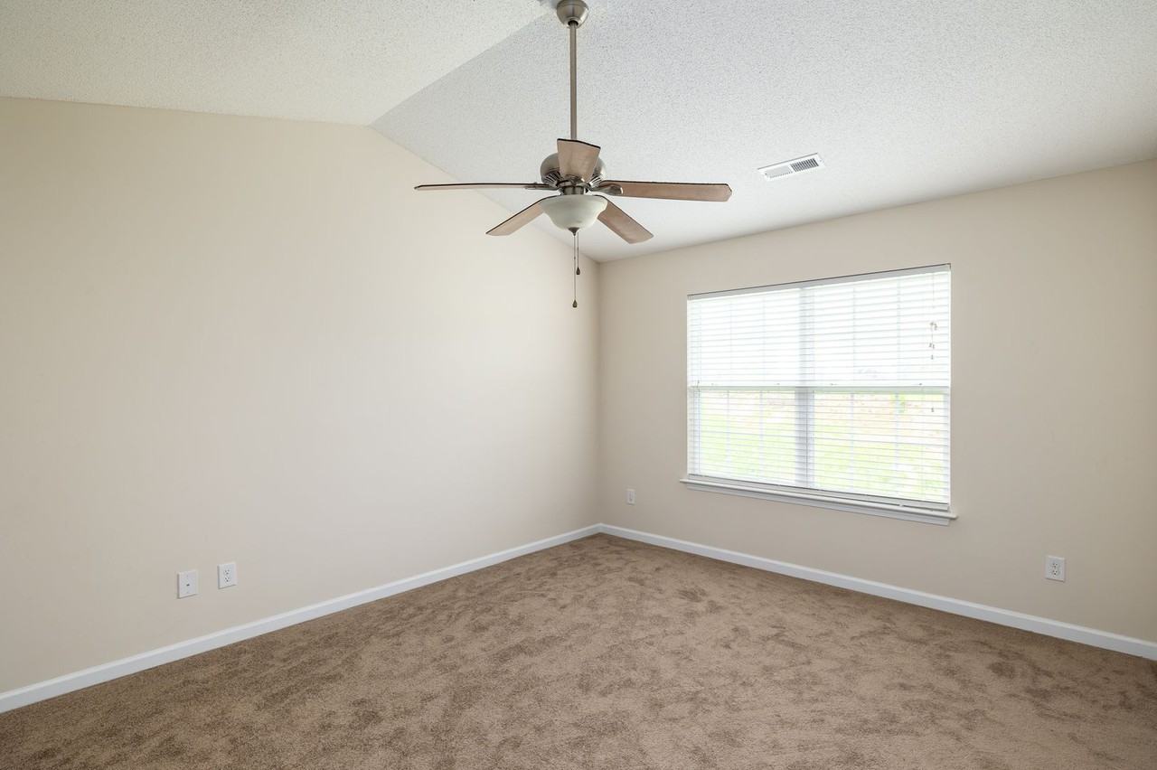 3804 Raintree Dr - Photo 6 of 27
