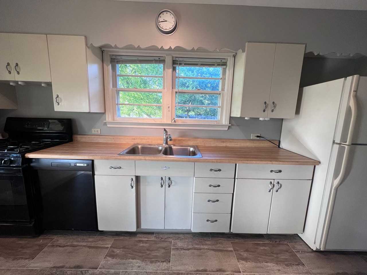 7690 Fase St Se - Photo 7 of 13