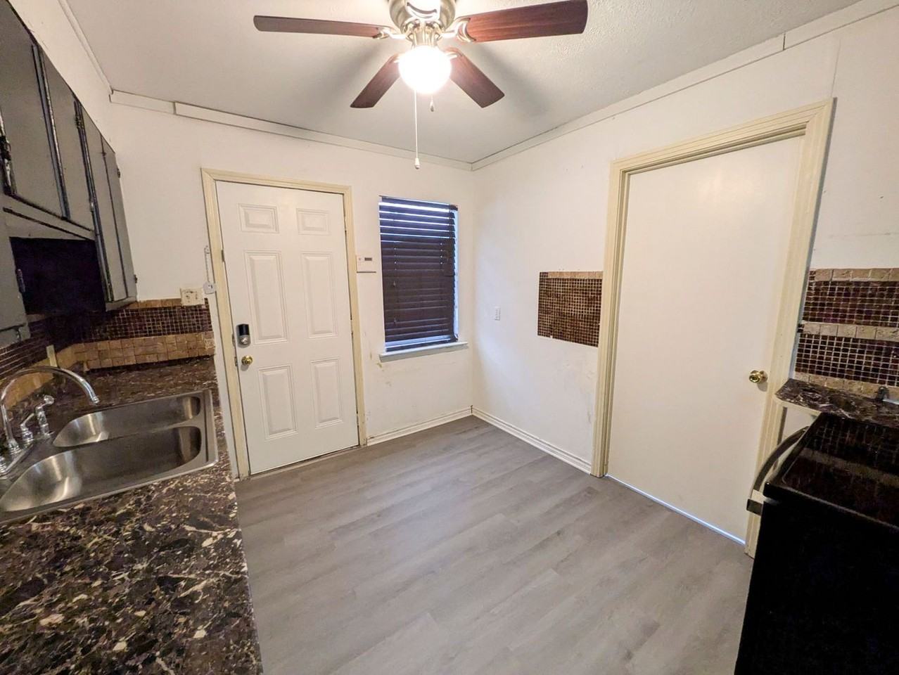 4185 Steelton St - Photo 4 of 18