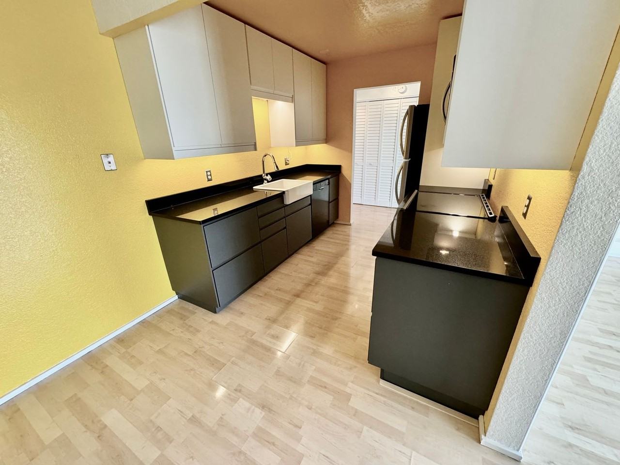 3635 Fremont Ave N #403 - Photo 5 of 22