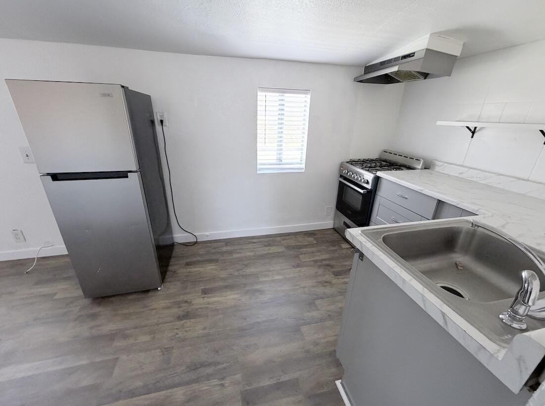 66321 Buena Vista Ave #C - Photo 3 of 10