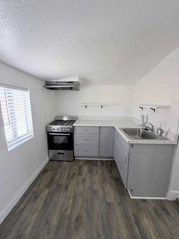 66321 Buena Vista Ave #C - Photo 5 of 10