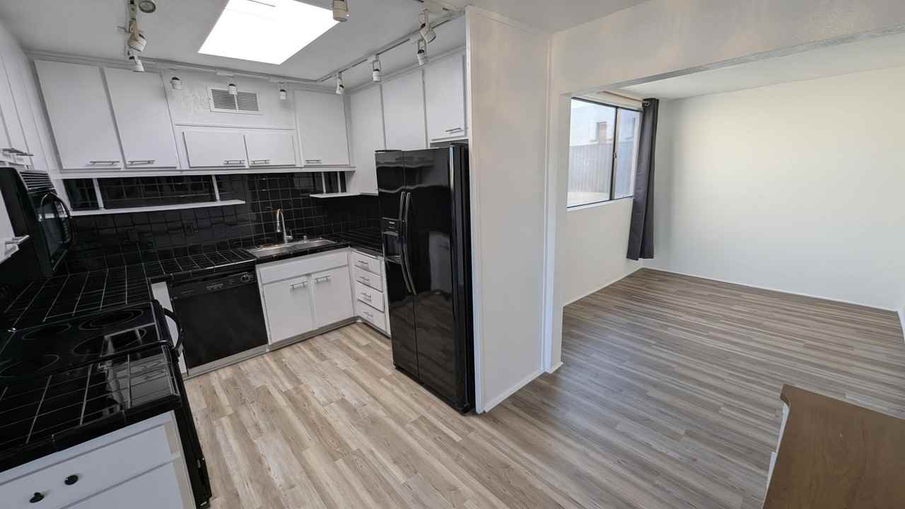 425 Bradshaw Ln #63 - Photo 4 of 30