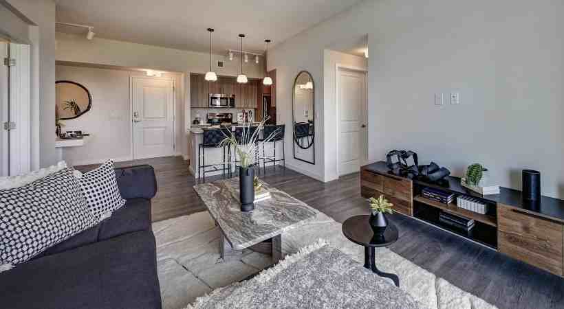 19279 Northwest 27th Avenue - Photo 5 of 13