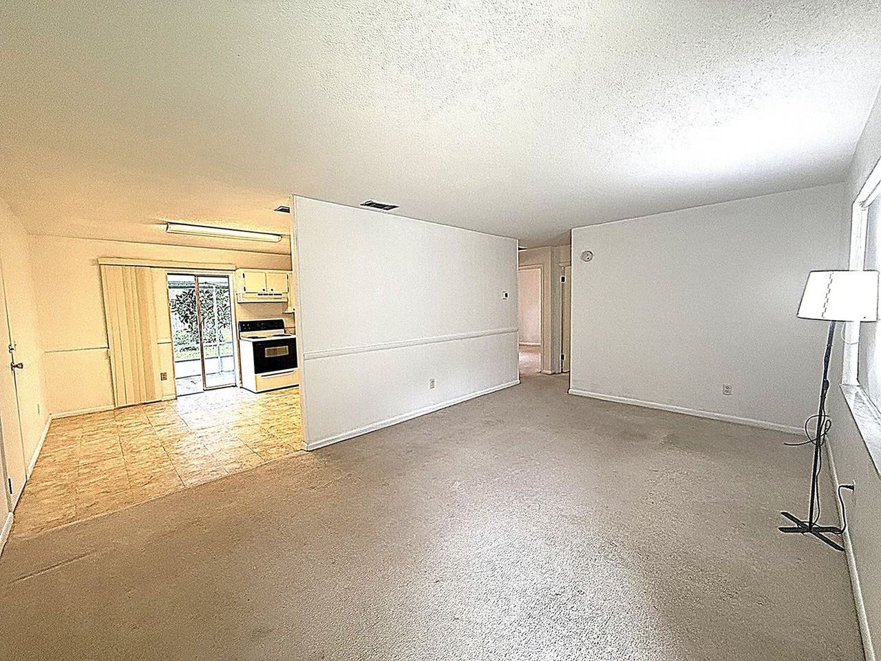 2610 Orange Tree Dr - Photo 4 of 27