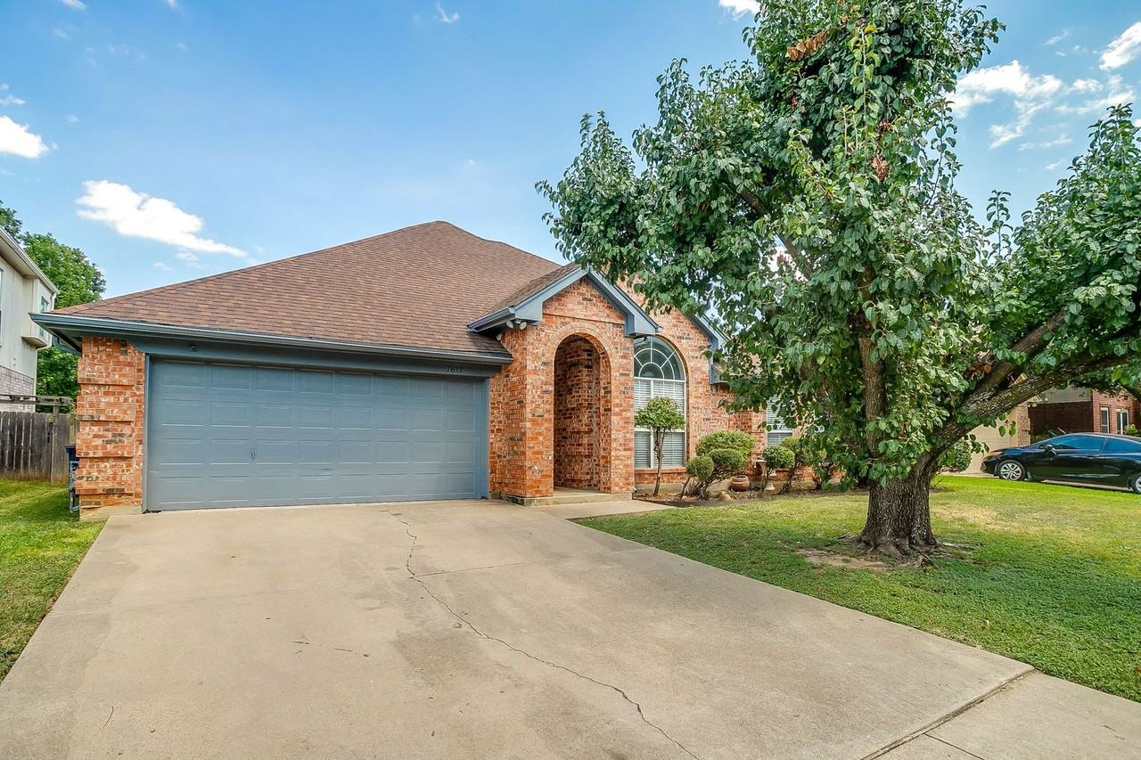 7617 Blossom Dr - Photo 2 of 26