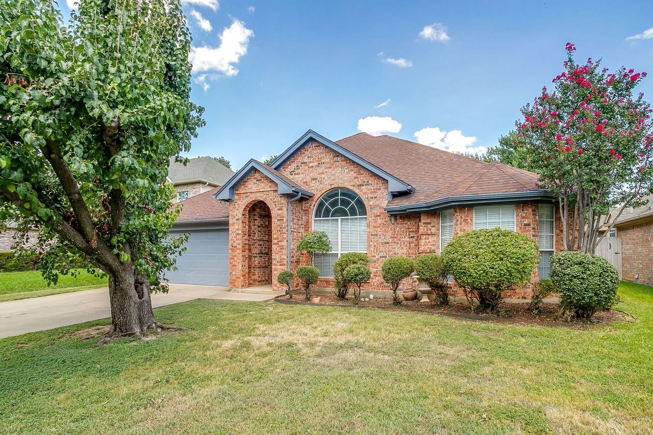 7617 Blossom Dr - Photo 3 of 26