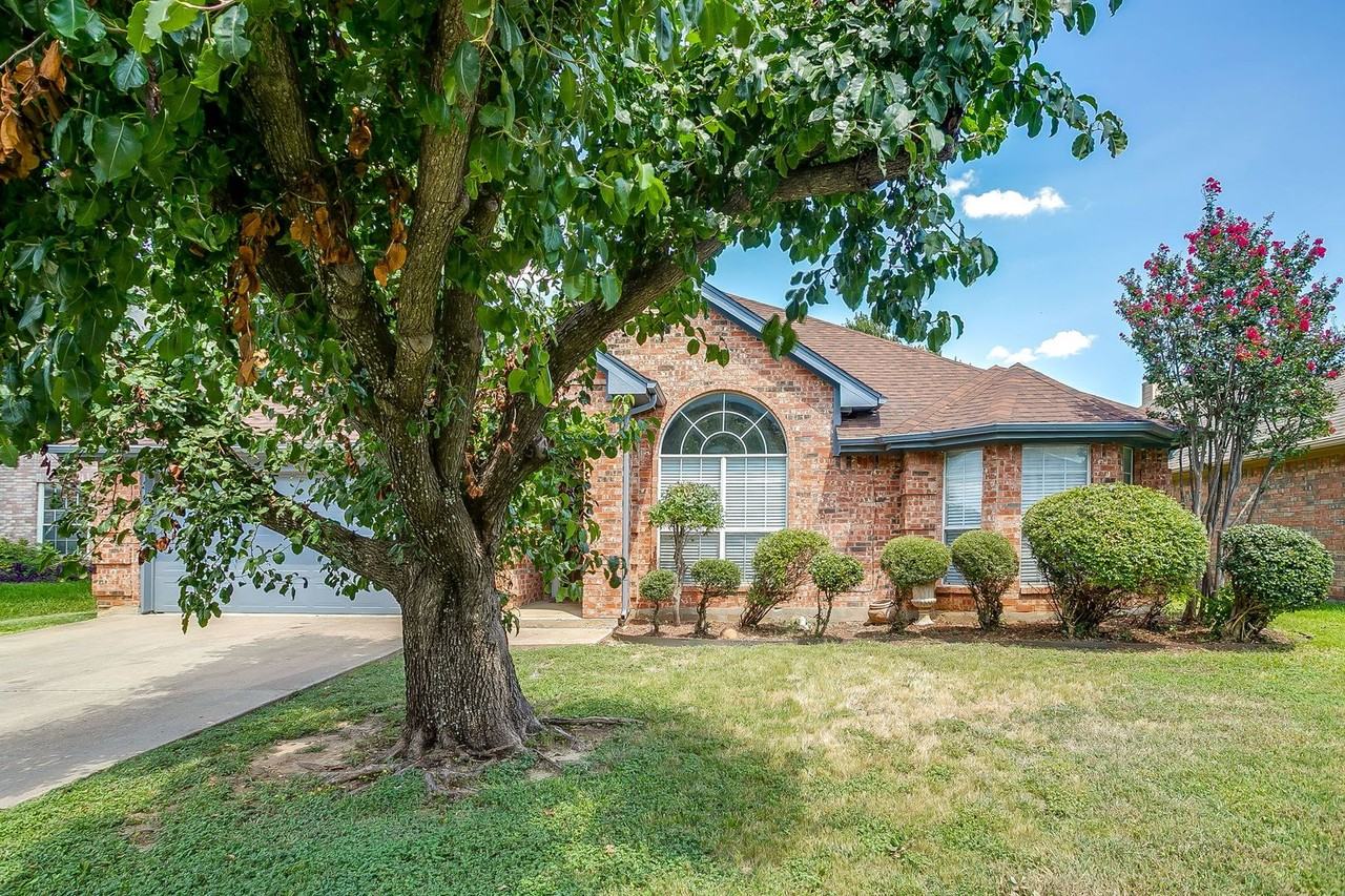 7617 Blossom Dr - Photo 4 of 26