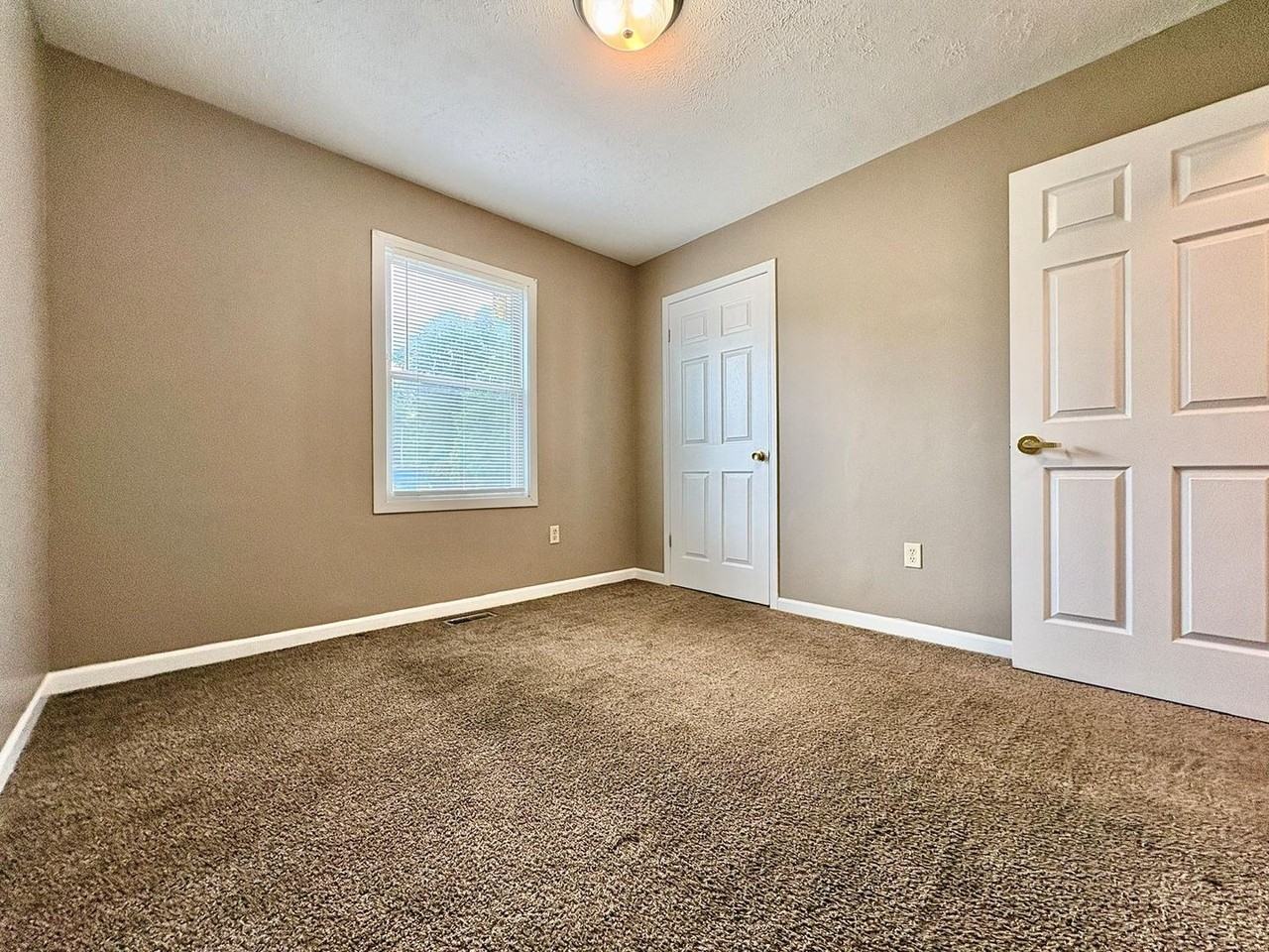 1857 N Meade St - Photo 6 of 10