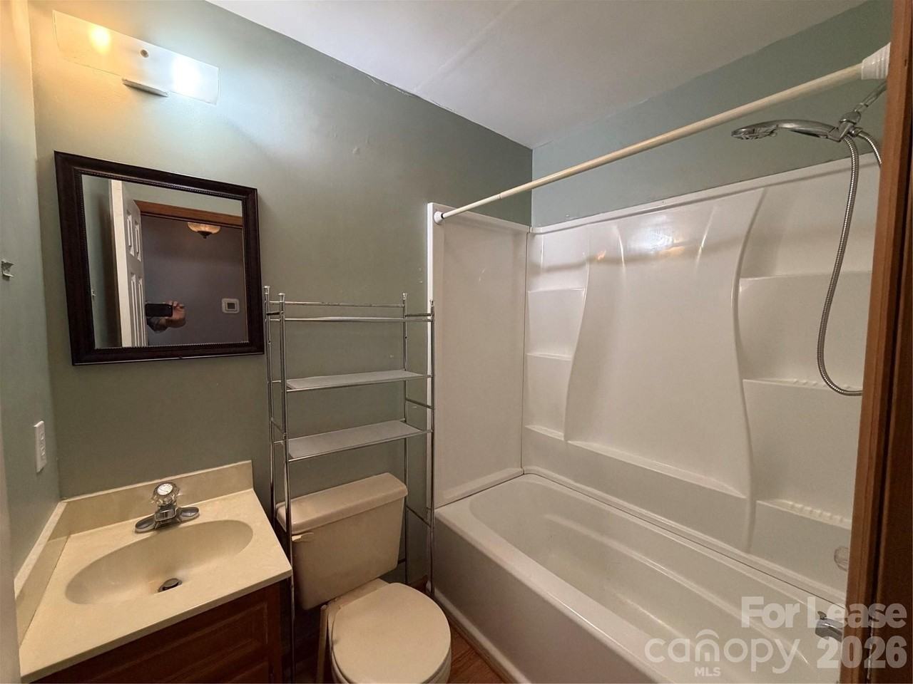 126 Salem Meadow Dr - Photo 4 of 10