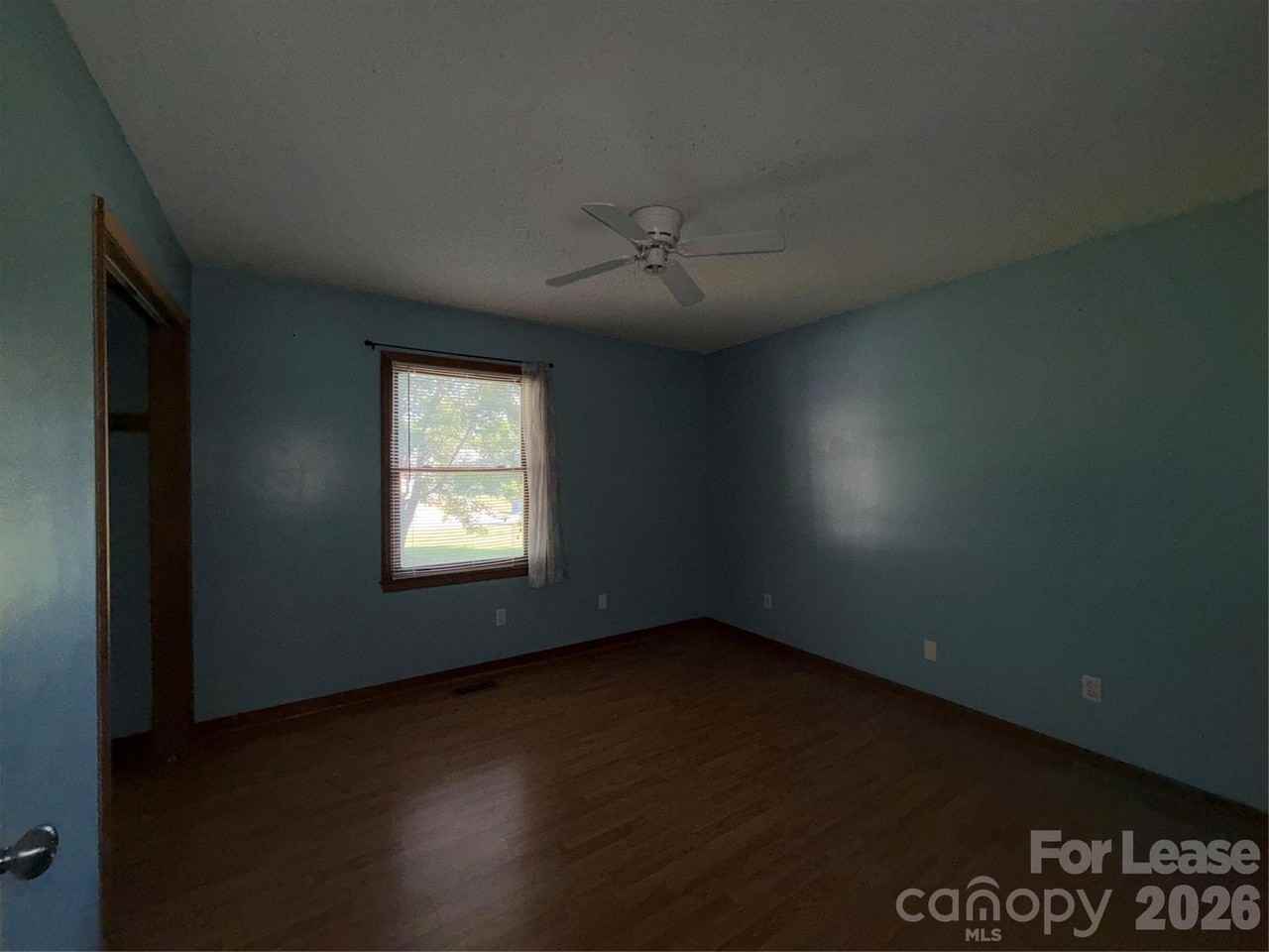 126 Salem Meadow Dr - Photo 5 of 10