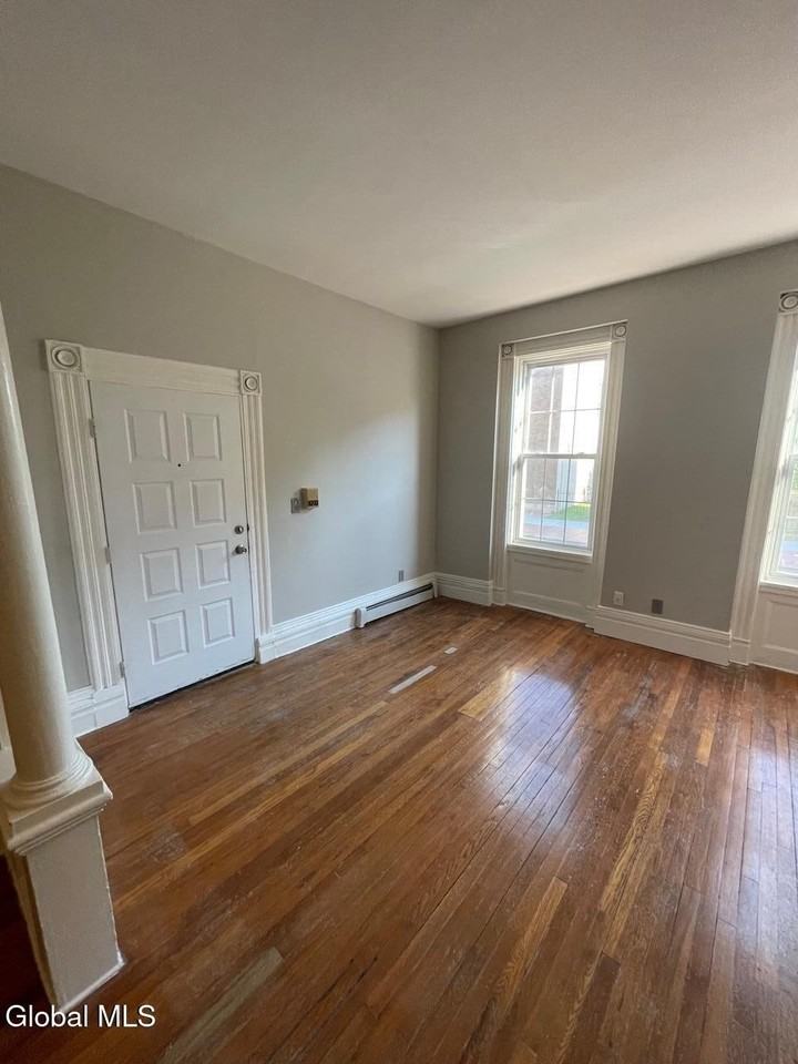 60 Westerlo St - Photo 6 of 15