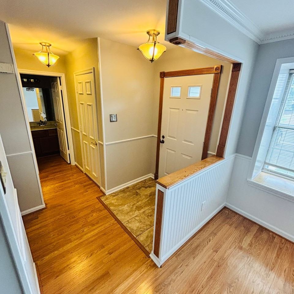 2427 Linksman Ln - Photo 7 of 40