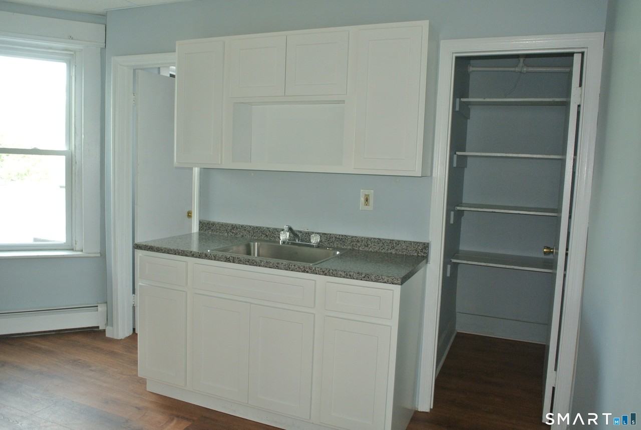 549 Howe Ave #A20 - Photo 6 of 15