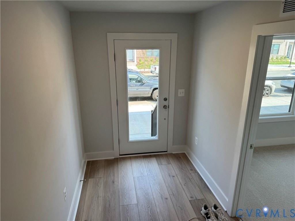 9439 Alquist St - Photo 2 of 21