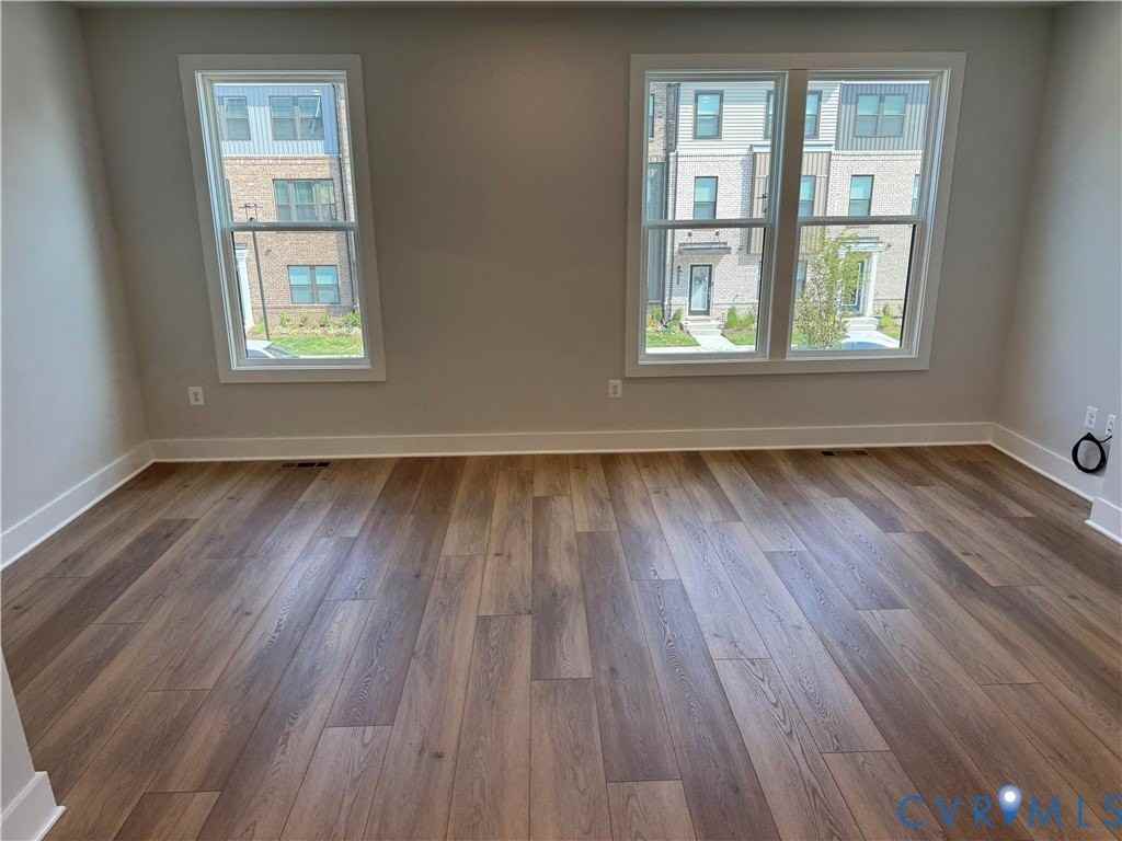 9435 Alquist St - Photo 6 of 23