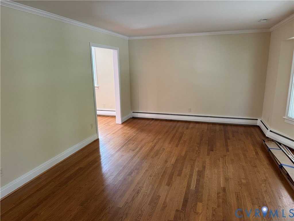 9504 Ridgefield Rd - Photo 3 of 19