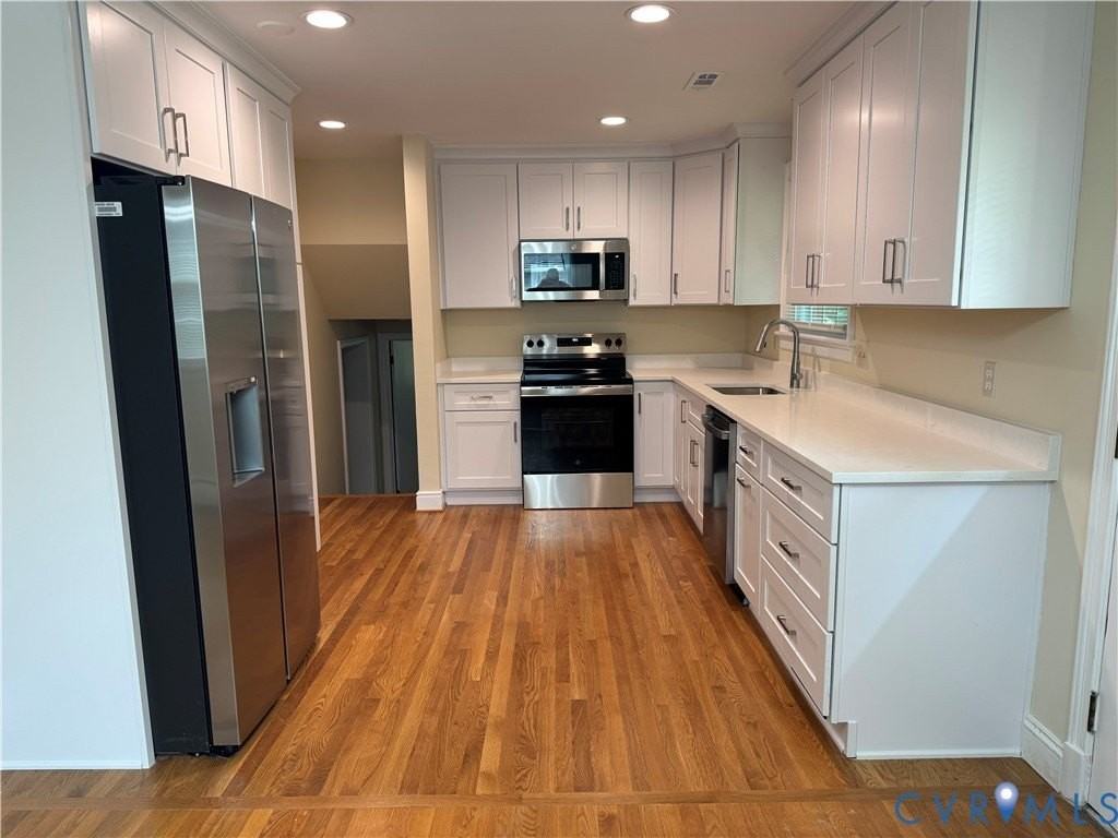 9504 Ridgefield Rd - Photo 4 of 19