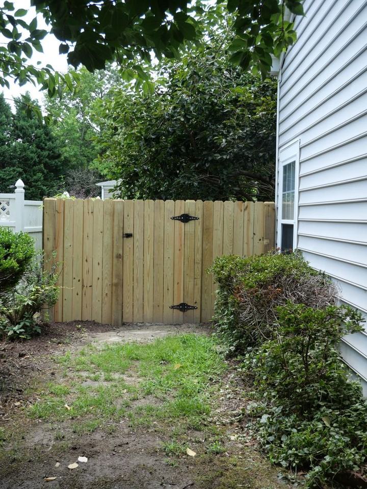 313 Holmes Blvd - Photo 2 of 20