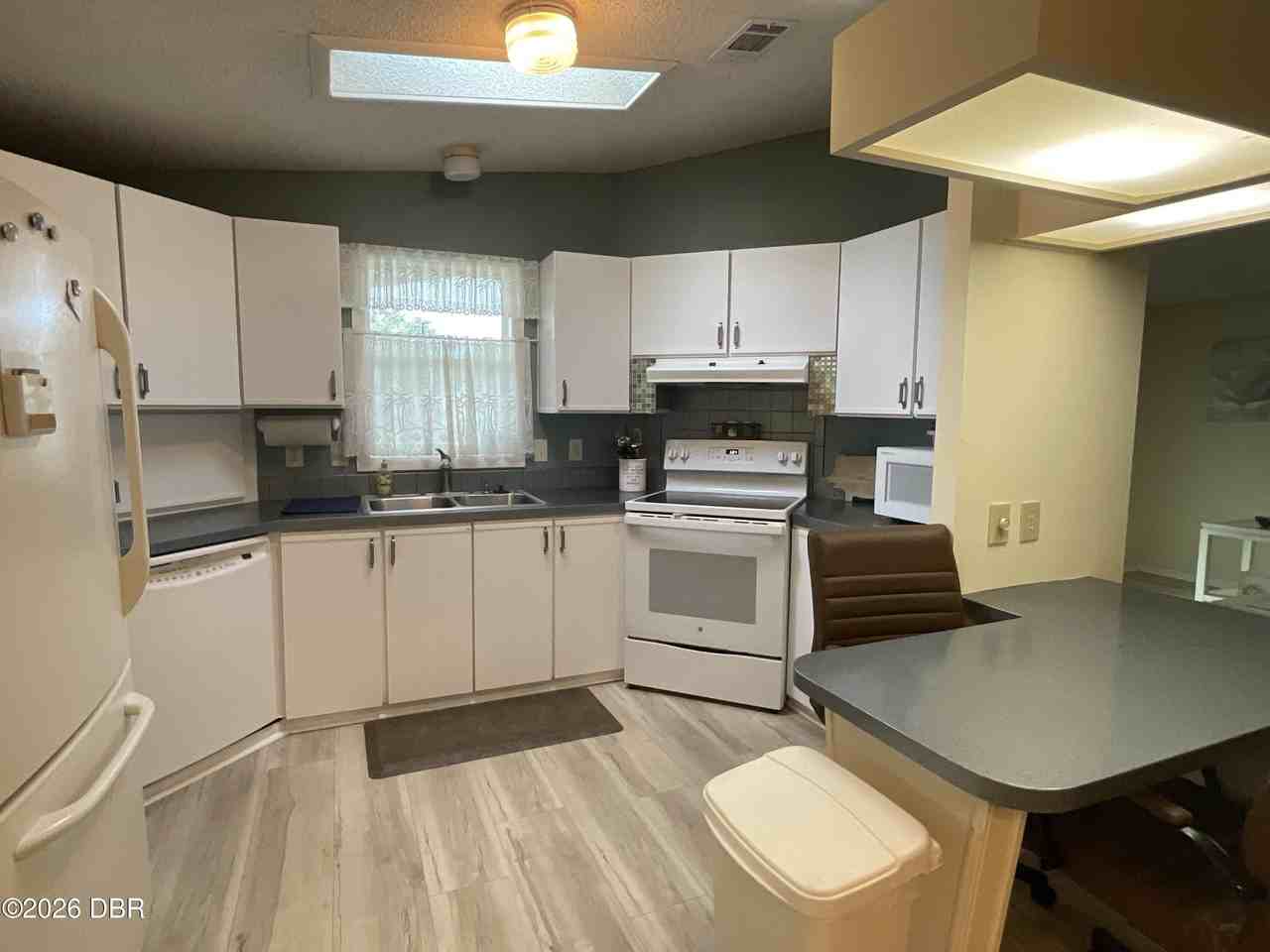 1229 La Flosita Dr - Photo 7 of 18