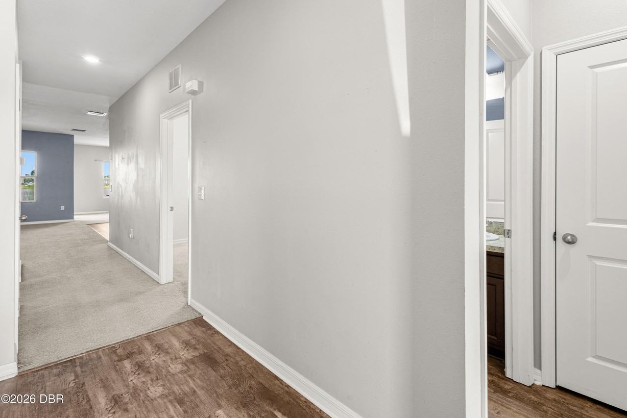 3017 Blue Shores Way - Photo 5 of 43
