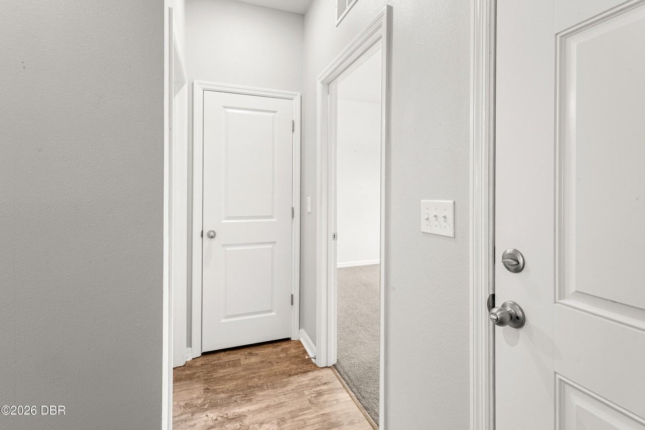 3017 Blue Shores Way - Photo 6 of 43