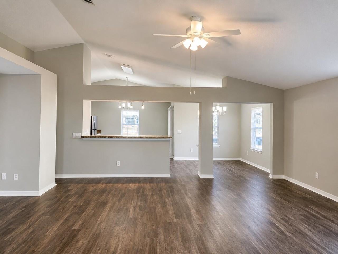 124 Sandstone Trl - Photo 2 of 16