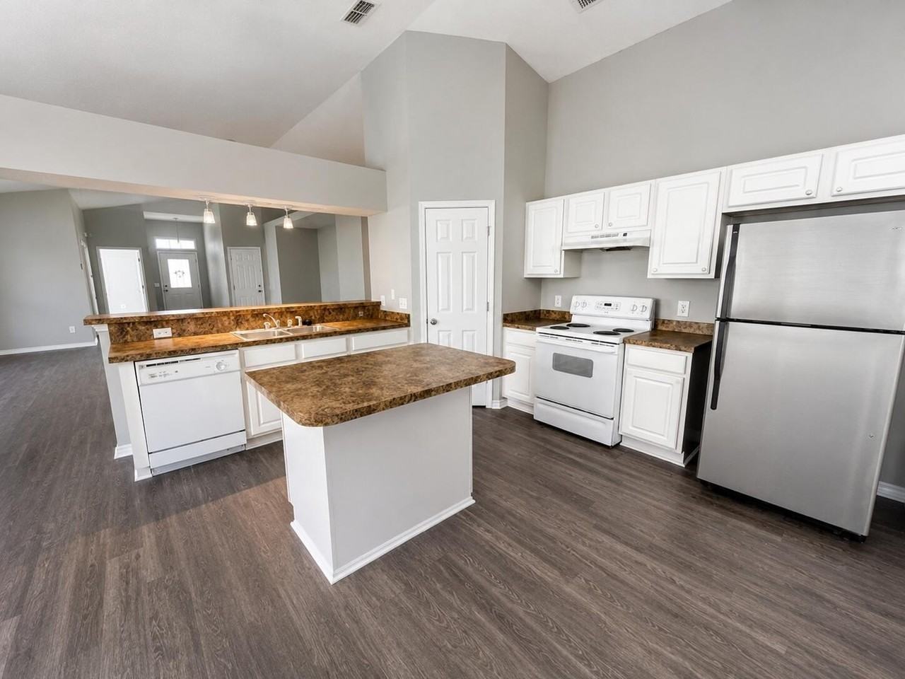 124 Sandstone Trl - Photo 5 of 16