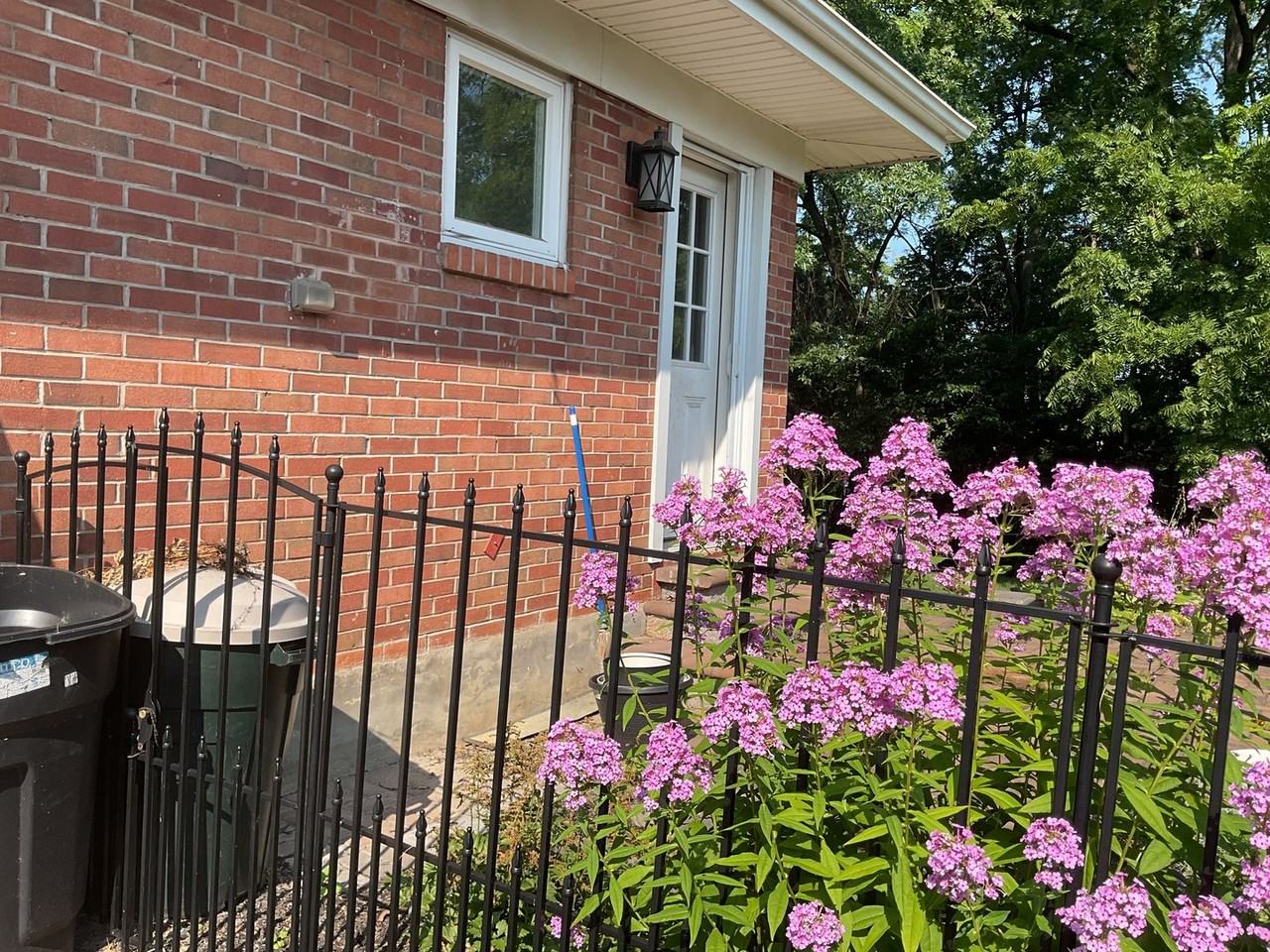 1722 Cornell Rd - Photo 3 of 23
