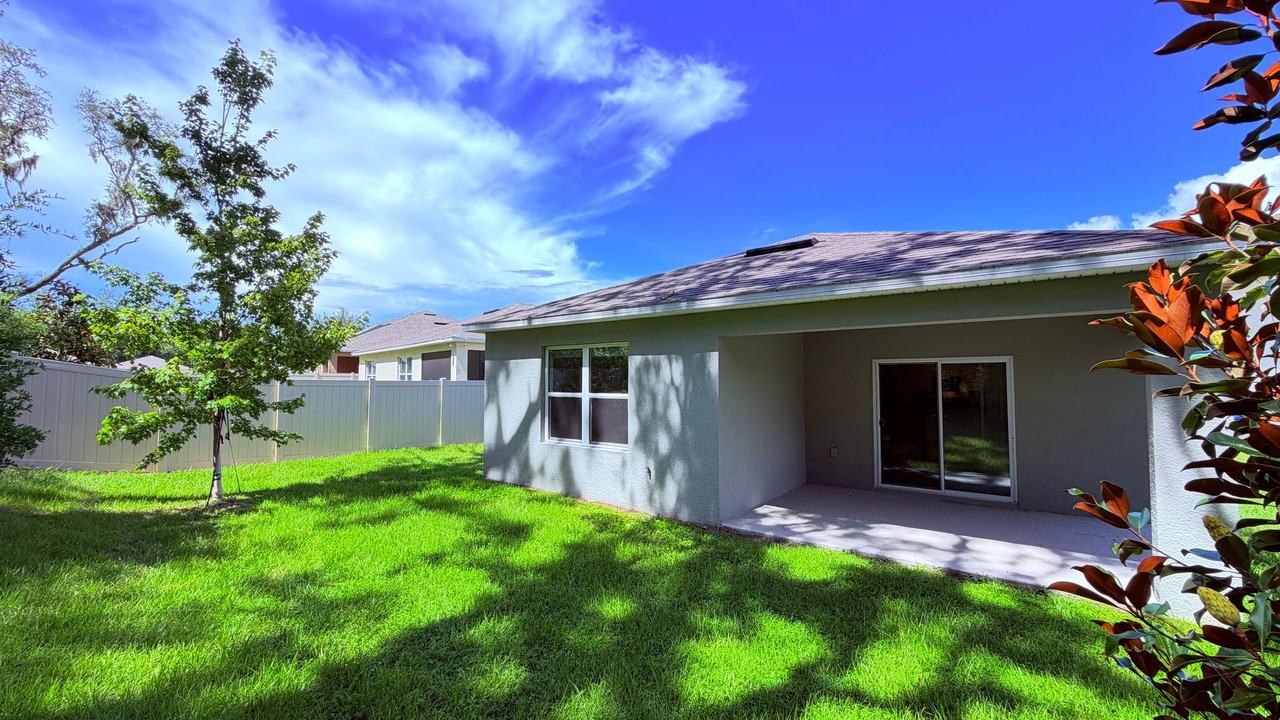 3468 Islewood Ct - Photo 5 of 30