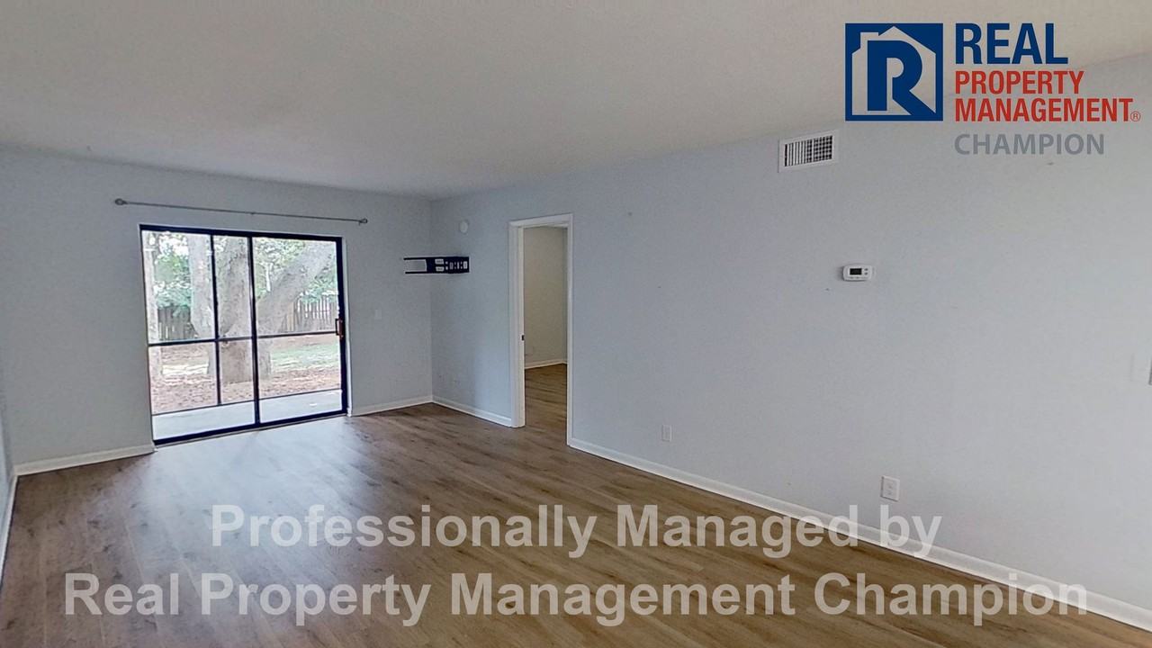 4305 Holly Tree Rd - Photo 2 of 20