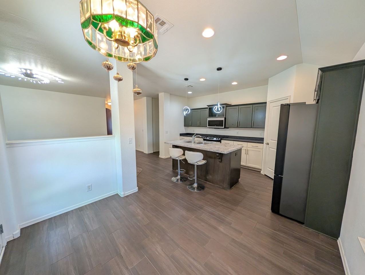 10375 S Nathan St - Photo 6 of 16