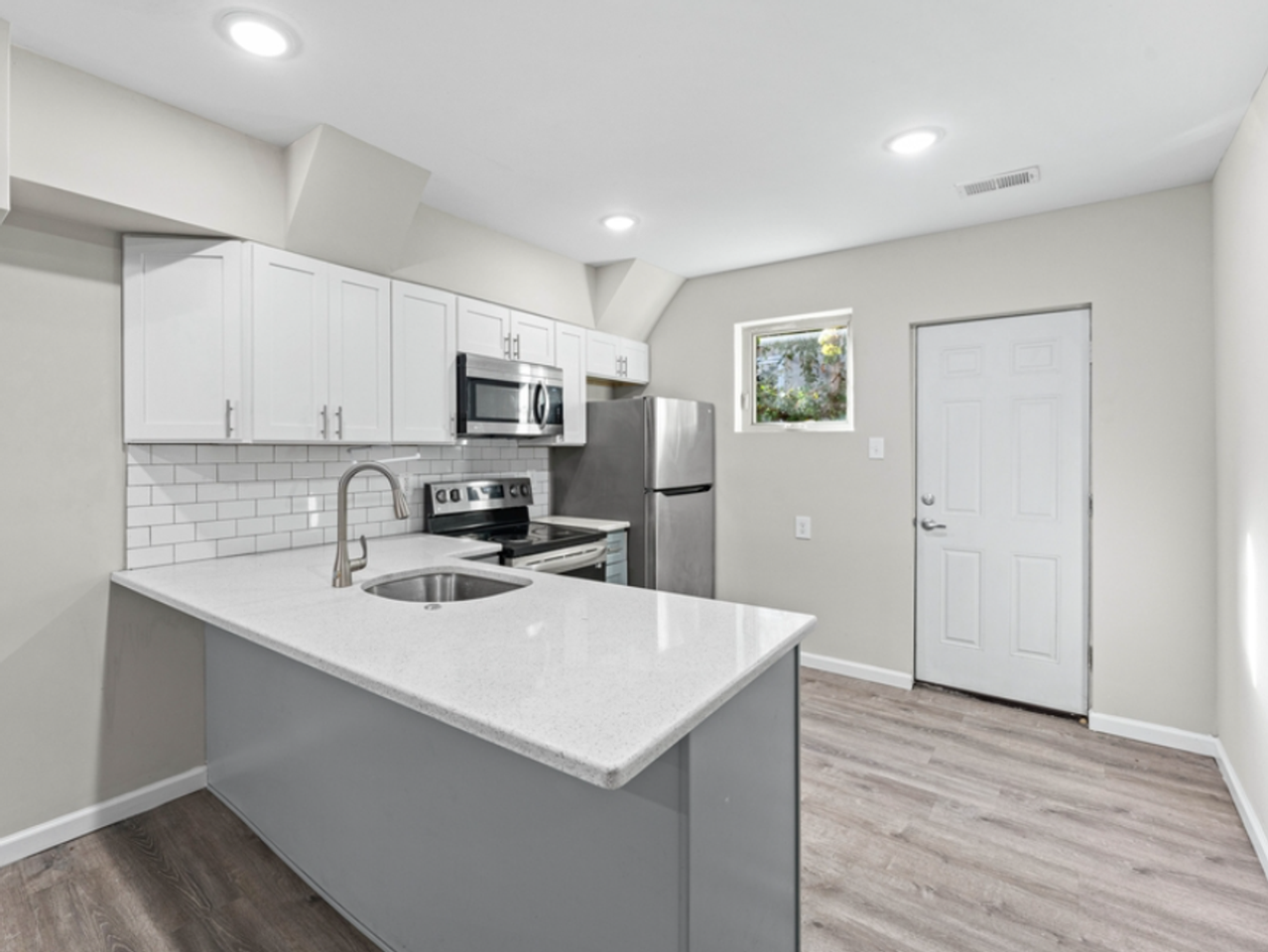 2356 N 4th St - Photo 5 of 12
