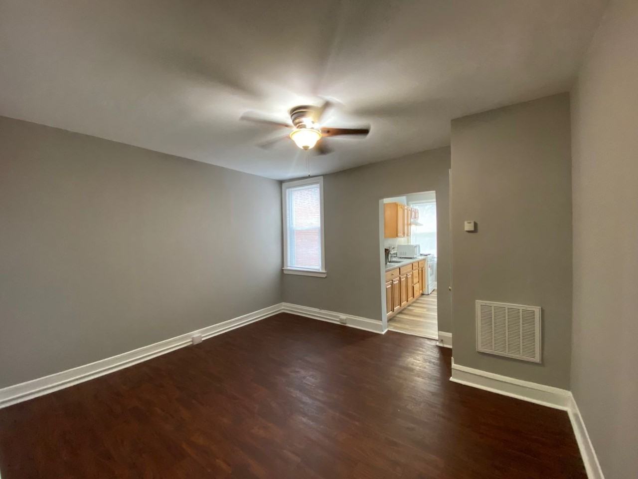 3444 W Caton Ave #B - Photo 5 of 10