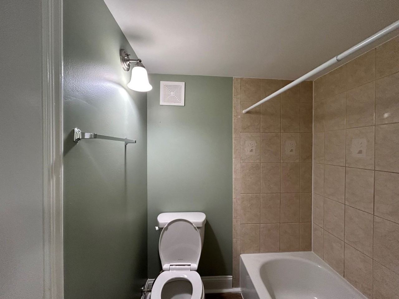 2029 Braddish Ave #A - Photo 2 of 10