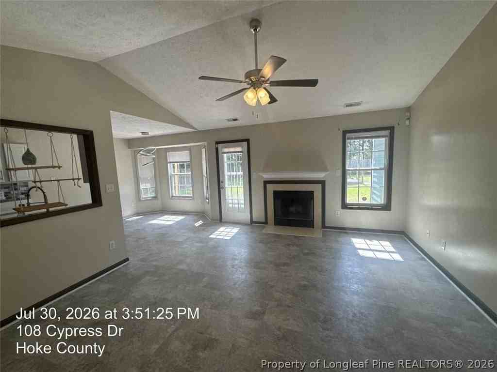 108 Cypress Dr - Photo 5 of 26
