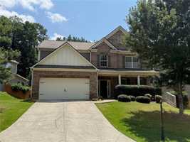 featured image of 1610 Apple Blossom Dr