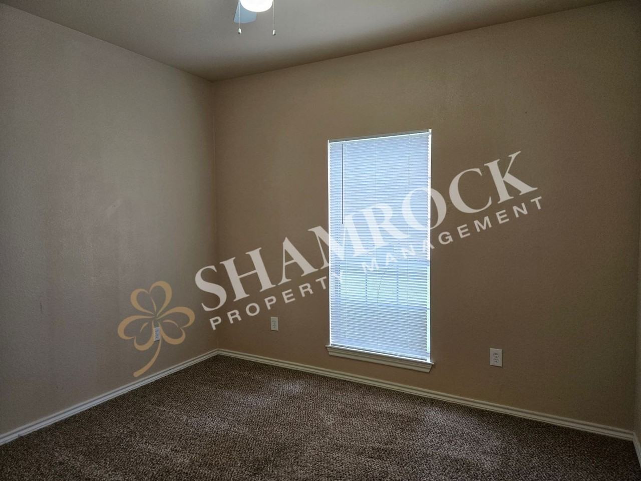 2230 Breezy Dr - Photo 7 of 11