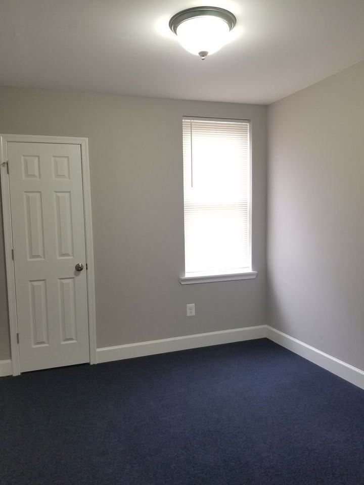 522 Lyndhurst St - Photo 4 of 12
