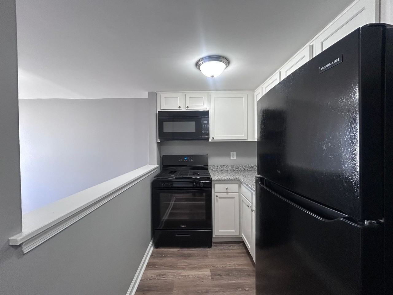 509 N Bradford St - Photo 2 of 9