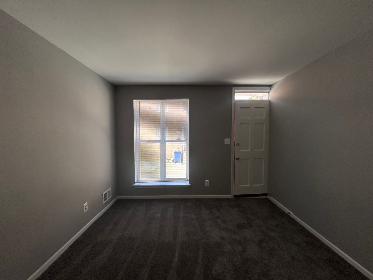 509 N Bradford St - Photo 3 of 9