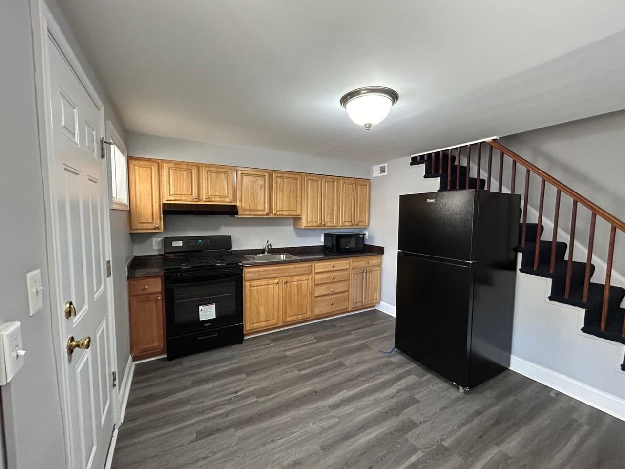 3527 Woodstock Ave - Photo 2 of 10